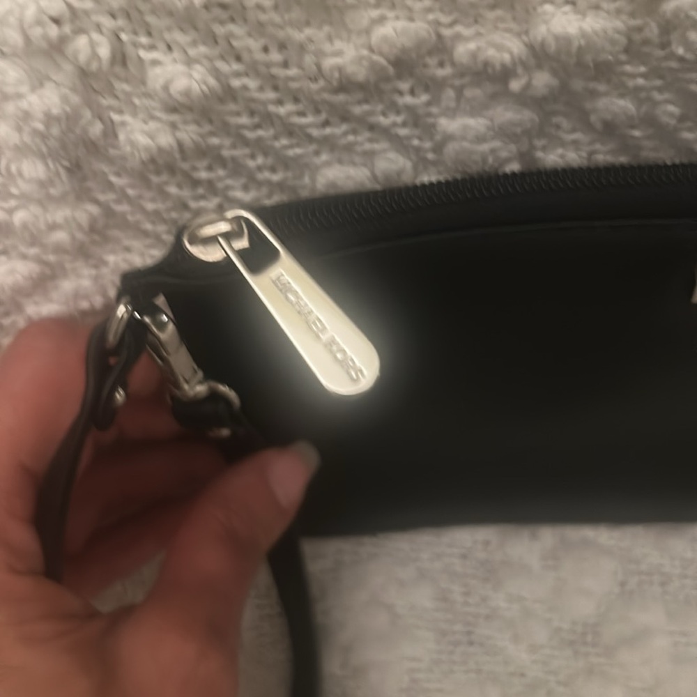 Michael Michael Kors Wristlet/Clutch - Picture 5 of 8